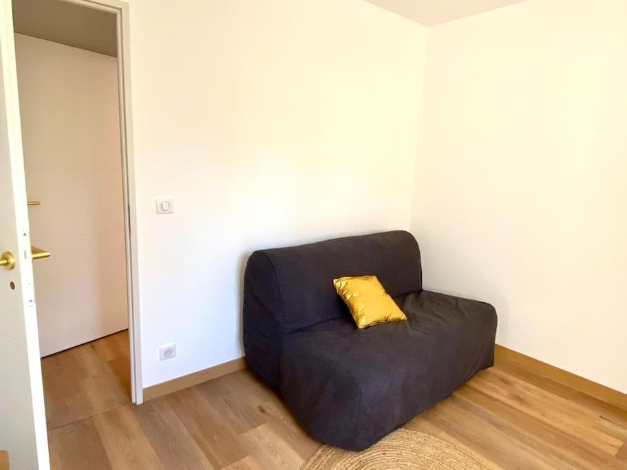 Holiday home La Bessinoise, 4chambres, Fibre Optique Et Canoe Niort & *