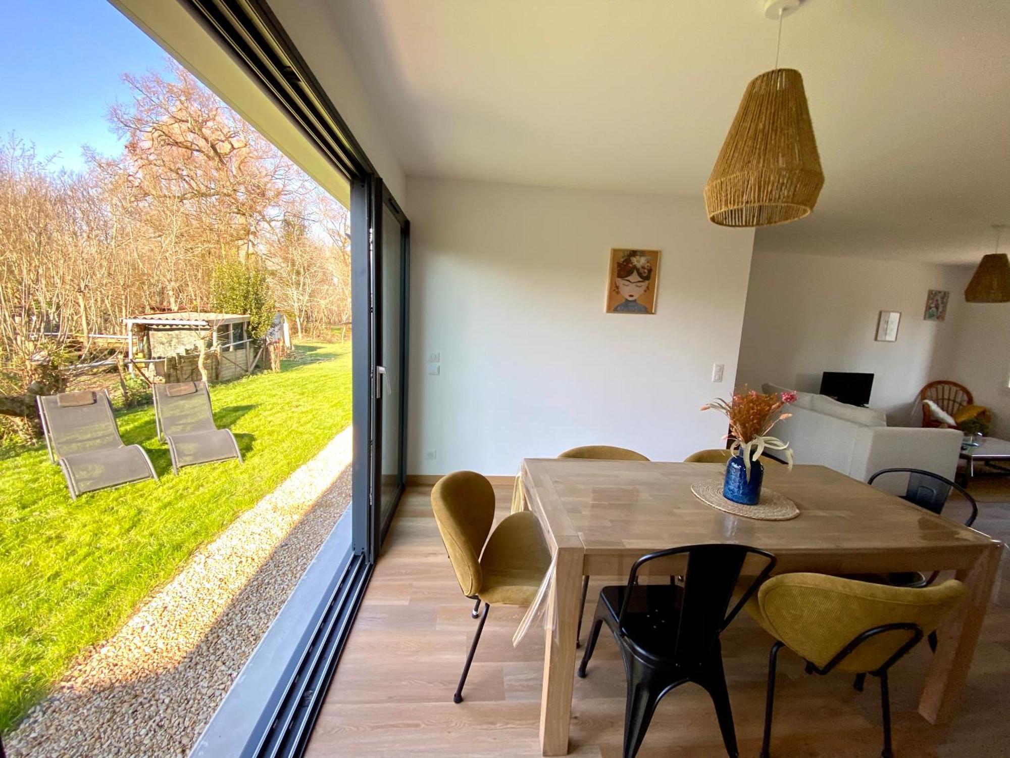 Holiday home La Bessinoise, 4chambres, Fibre Optique Et Canoe Niort &