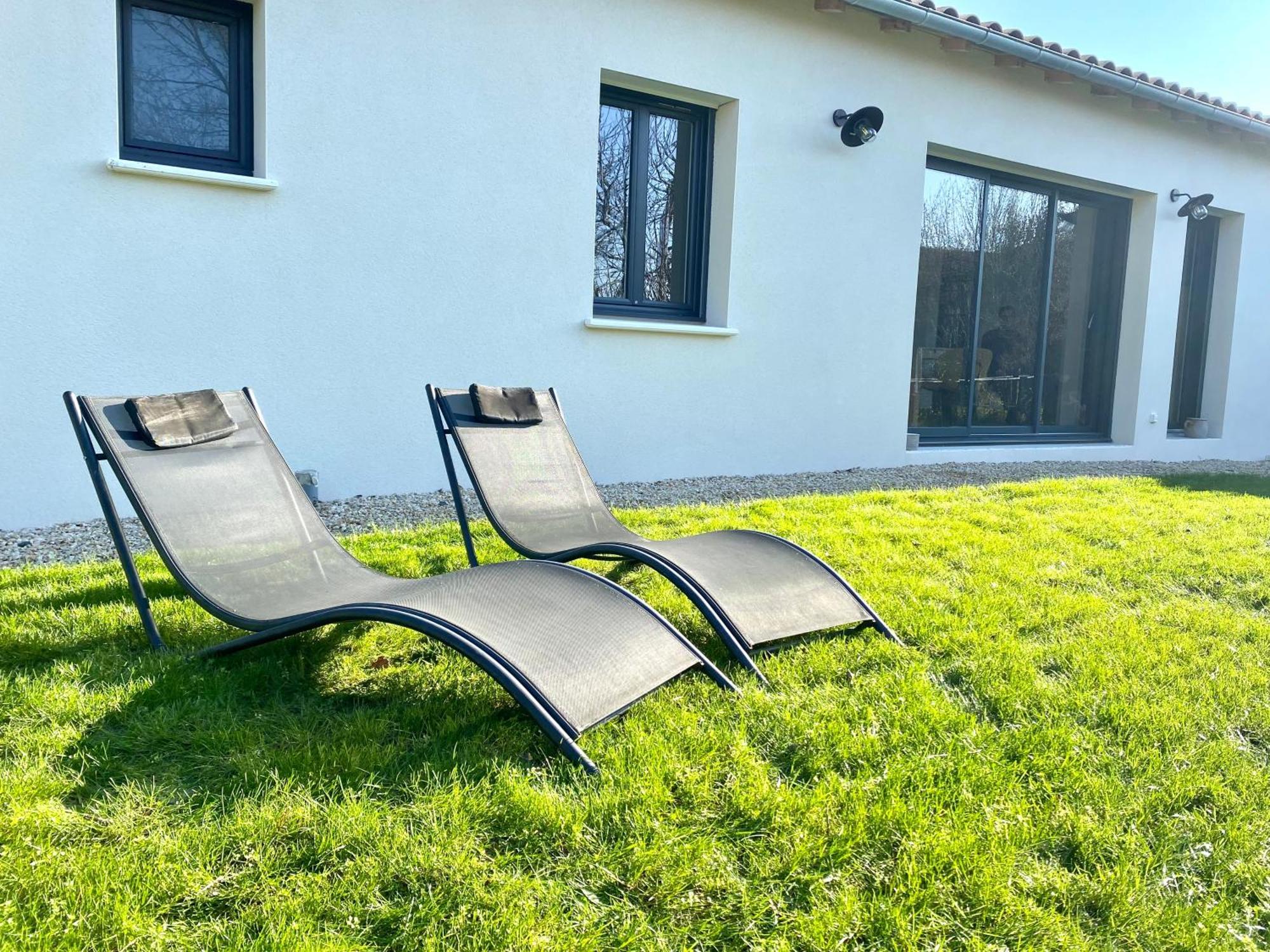 La Bessinoise, 4chambres, Fibre Optique Et Canoe Niort & Holiday home *